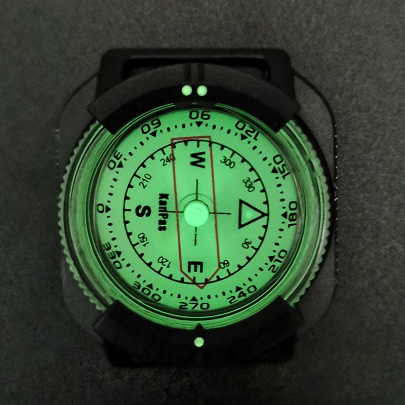 Waterproof Wrist Compass – Luminous Sighting Tool, 60m Depth