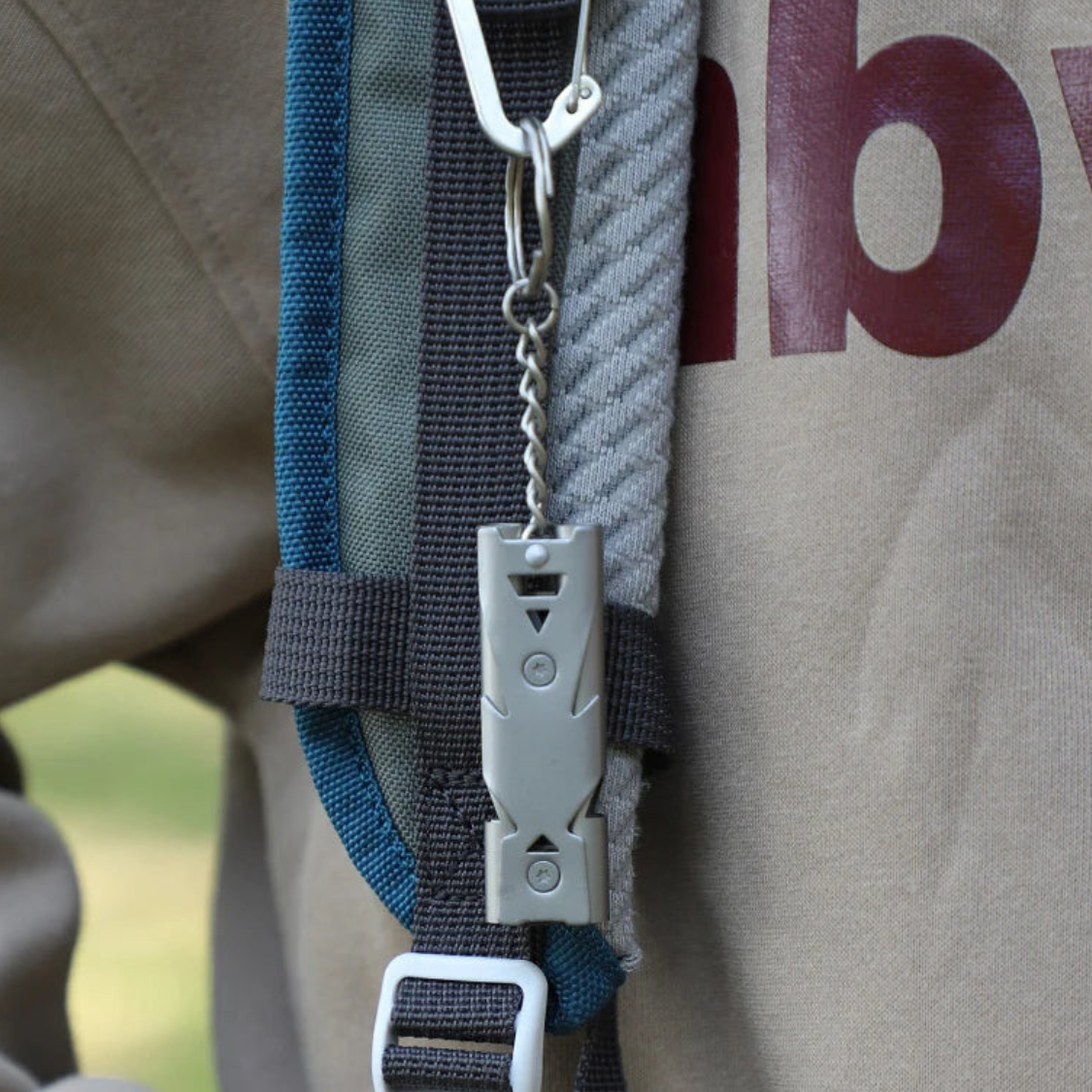 高デシベル救助ホイッスル - 子供と家族向けのダブルバレルスタイル