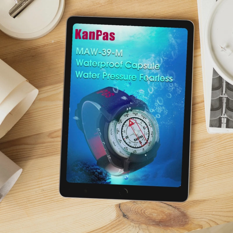 Waterproof Wrist Compass – Luminous Sighting Tool, 60m Depth